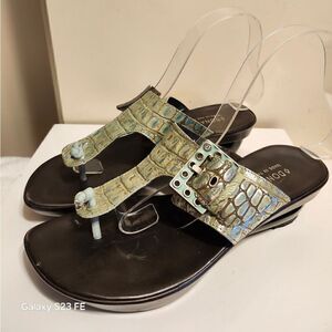 Donald J Pliner "Coyne" Green Croc Print Leather Thong Sandals sz.6.5 ret $178